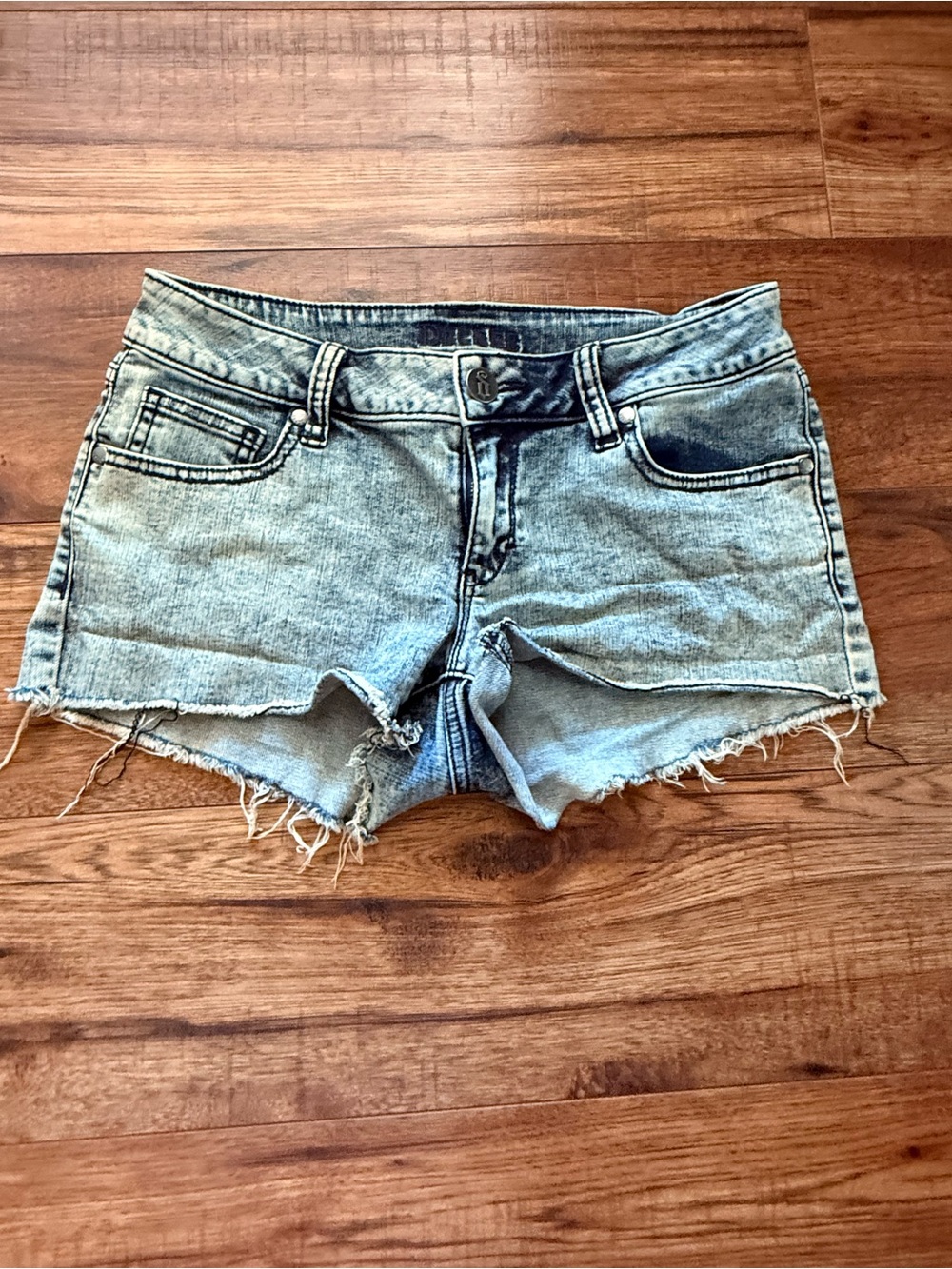 Decree Acid Wash Distressed Denim Shorts Women’s Size 5